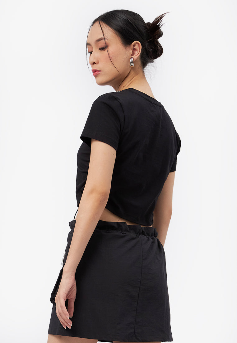 Short Sleeve Top with Chain Black