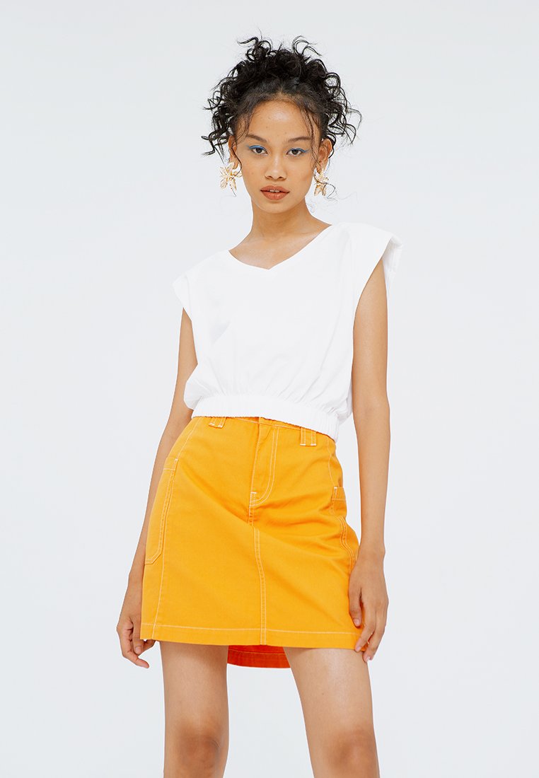 Padded Shoulder Crop Top