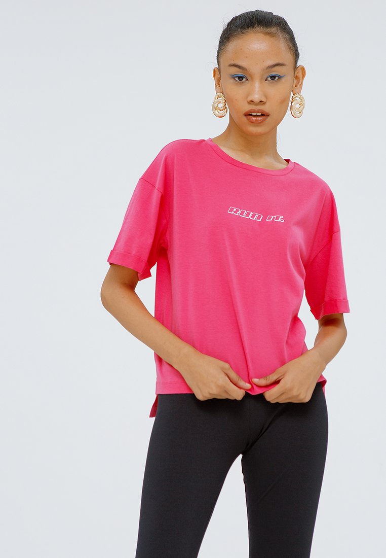 Loose Short Sleeves T-shirt