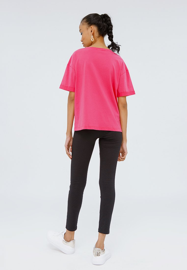 Loose Short Sleeves T-shirt