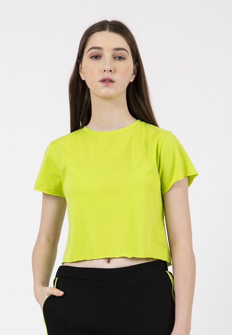 Basic Crop Tee