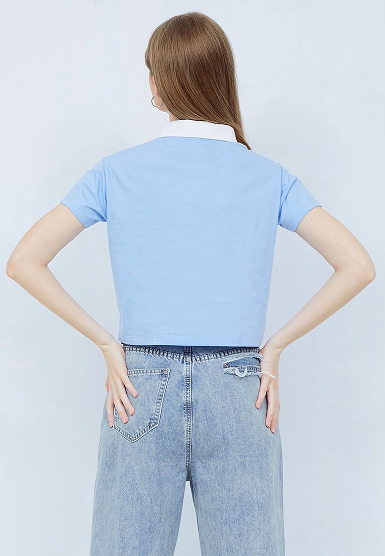 Contrast Collar Polo Shirt