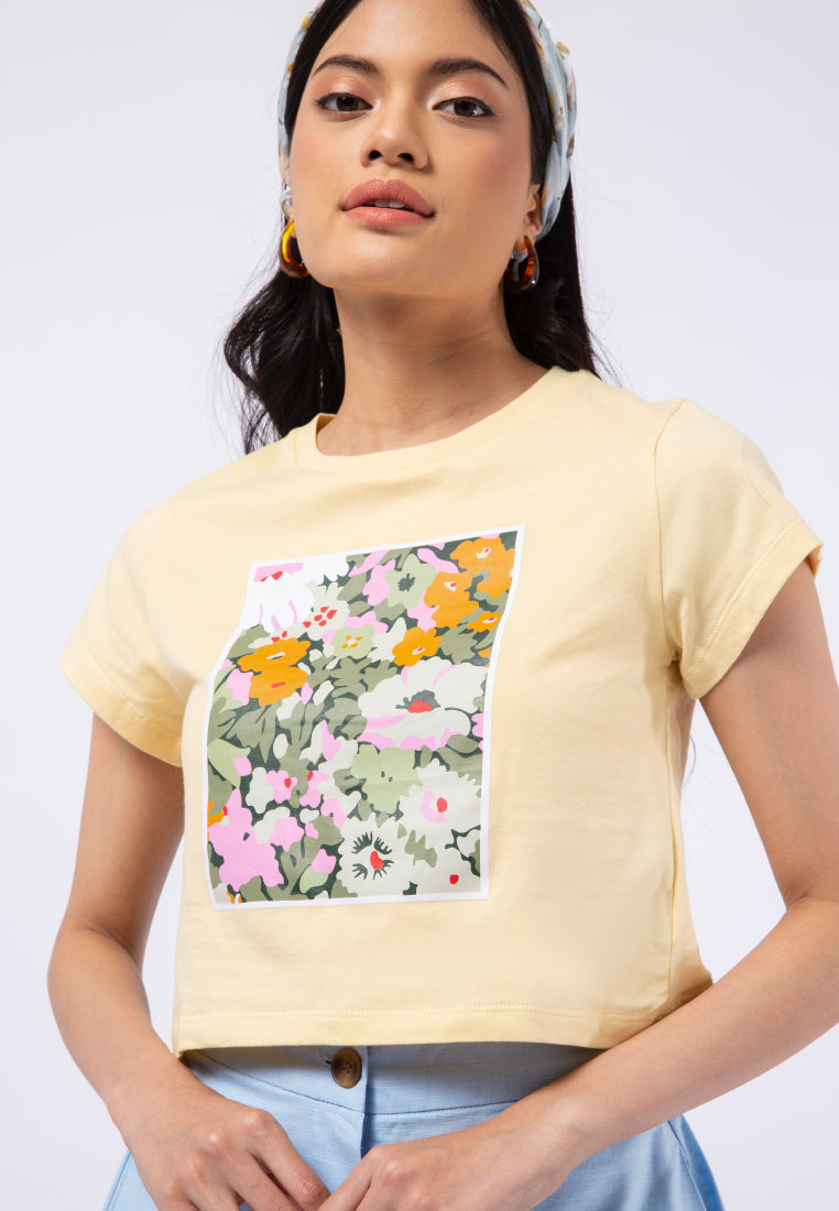 Graphic Short Sleeve Crop T-shirt