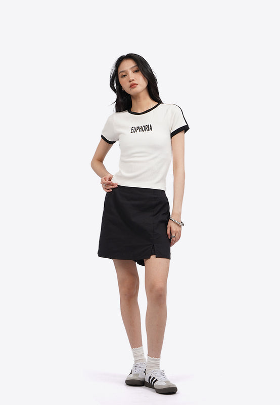 Short Sleeve Graphic Fitted T-Shirt