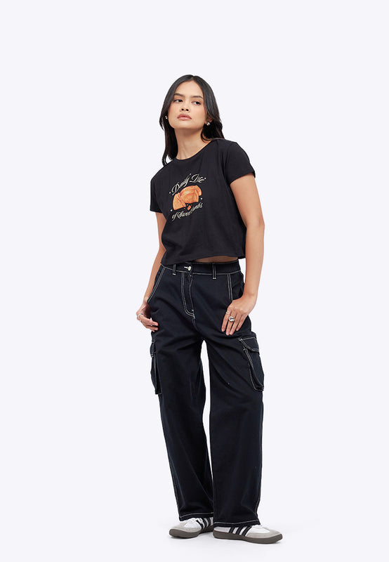 Short Sleeve Graphic Crop T-Shirt