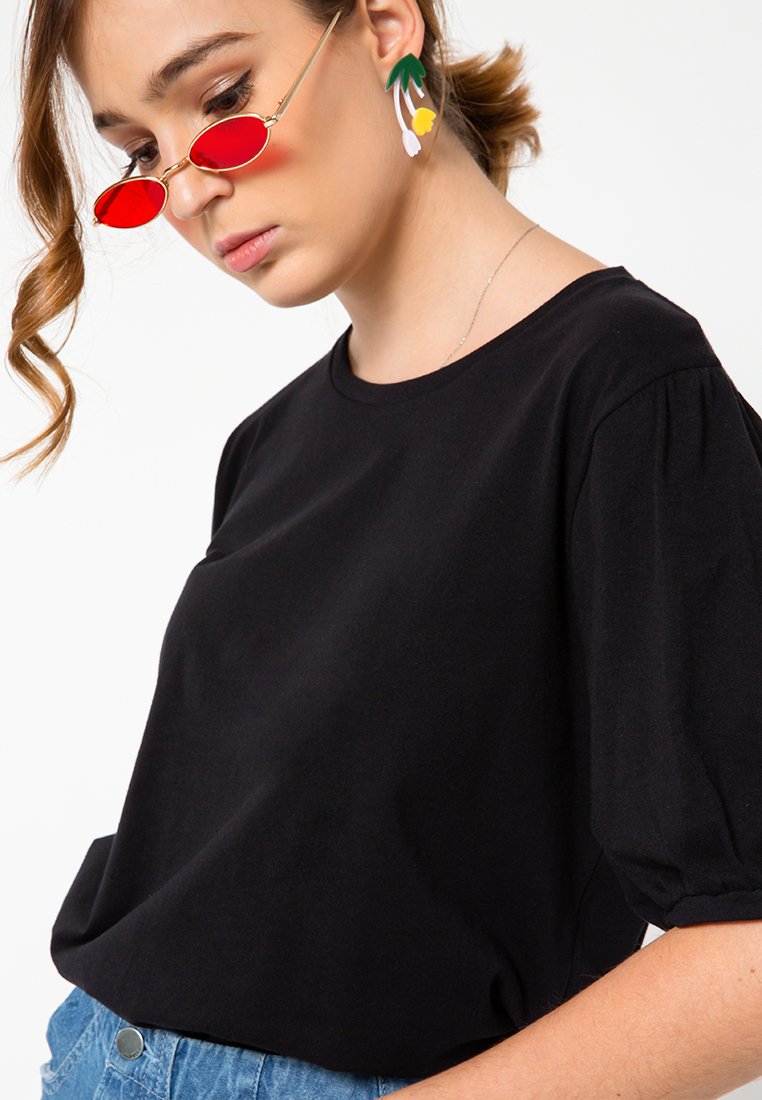 Puff Sleeve T-shirt