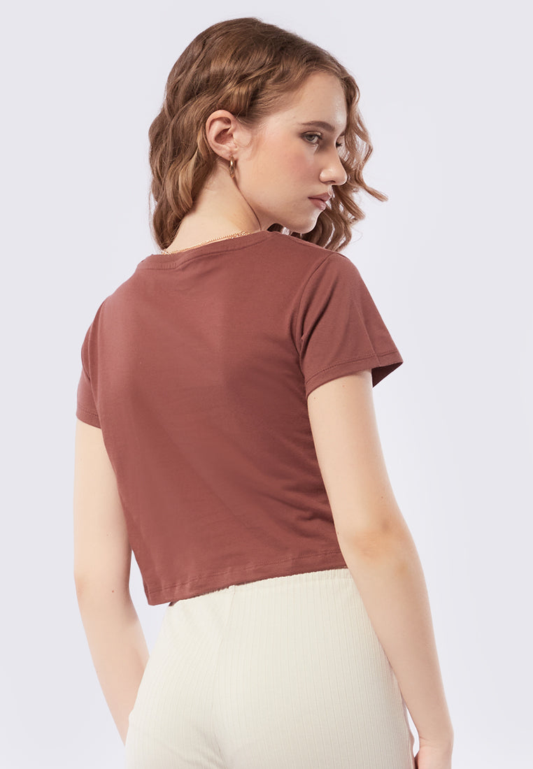 Fitted Graphic T-Shirt