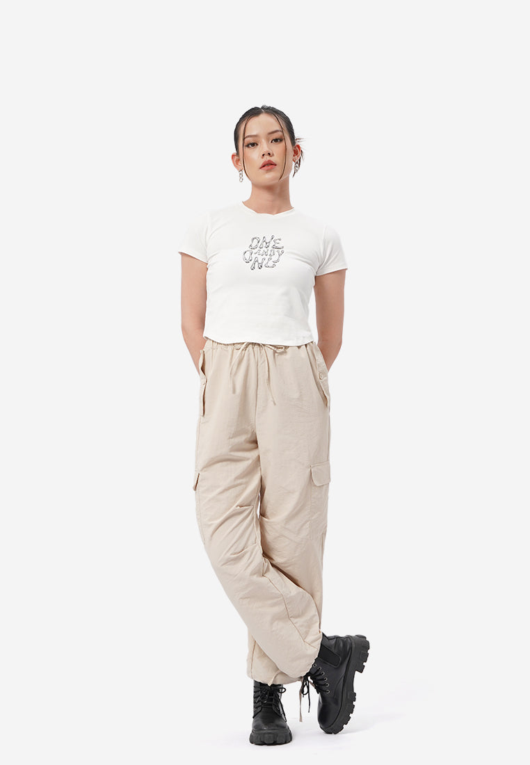Round Hem Graphic Crop T-Shirt Off White