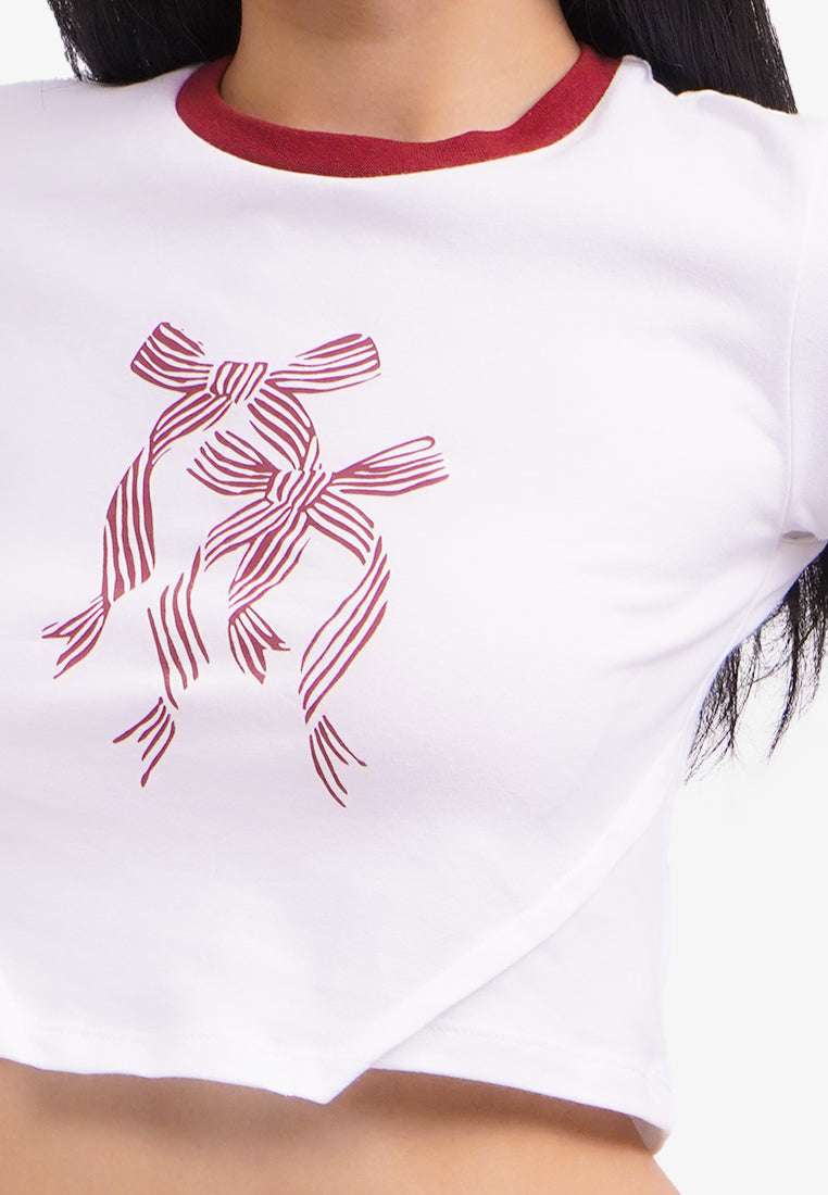 Contrast Collar Fitted T-Shirt