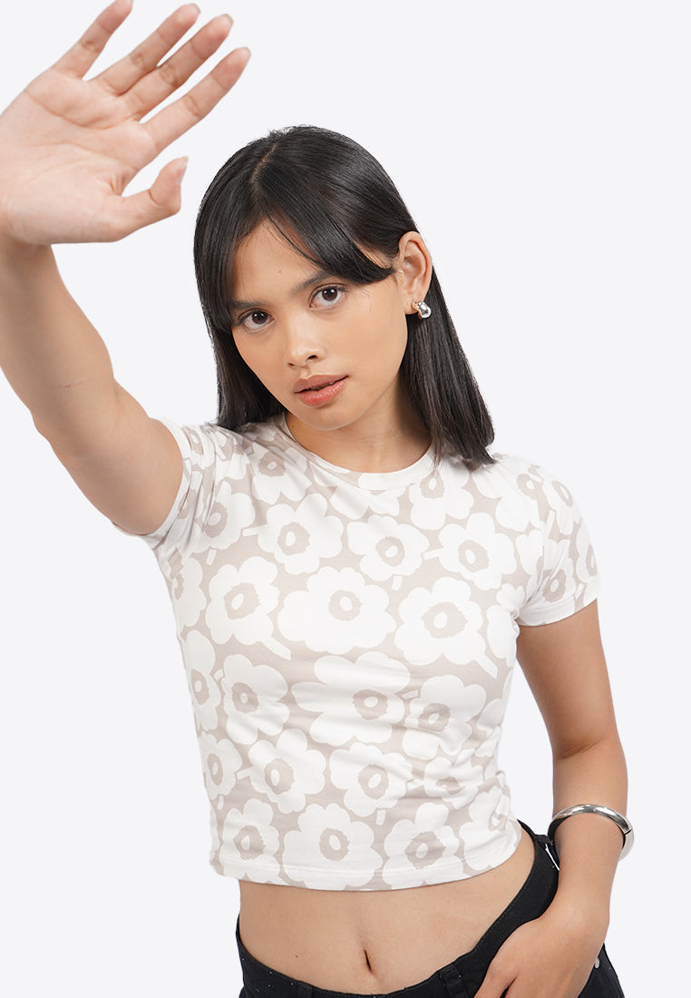 Fitted Short Sleeve Crop T-Shirt