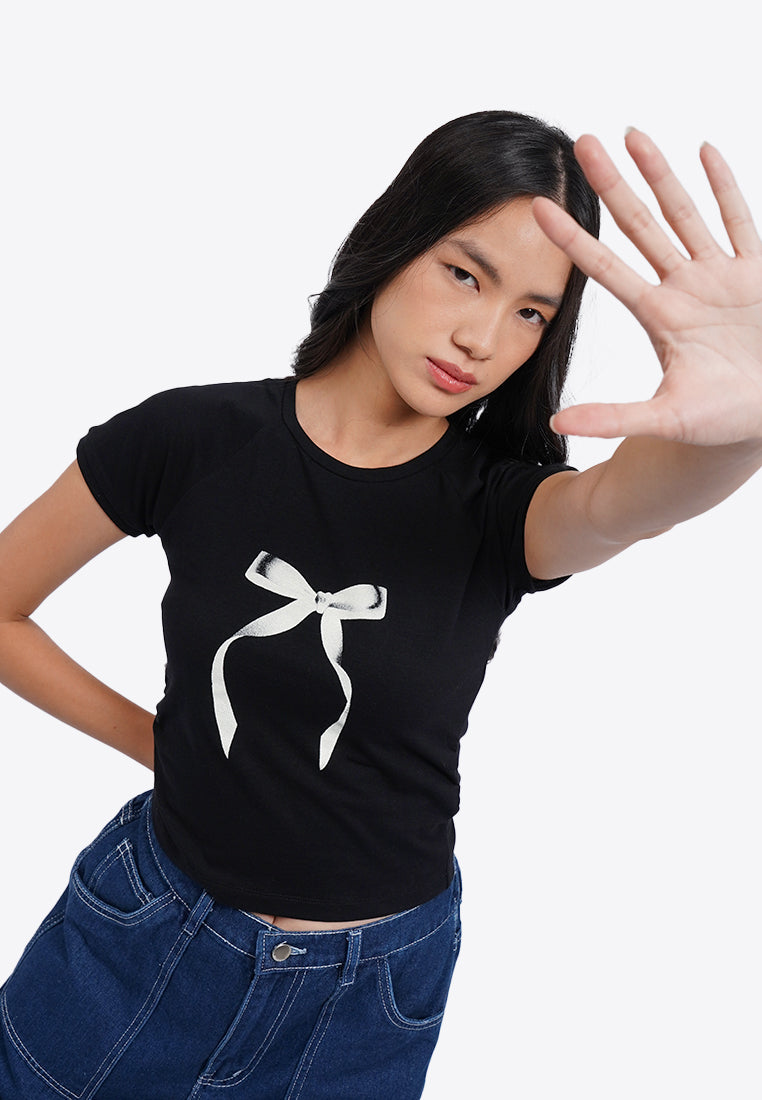 Side Gathered Graphic Crop Top