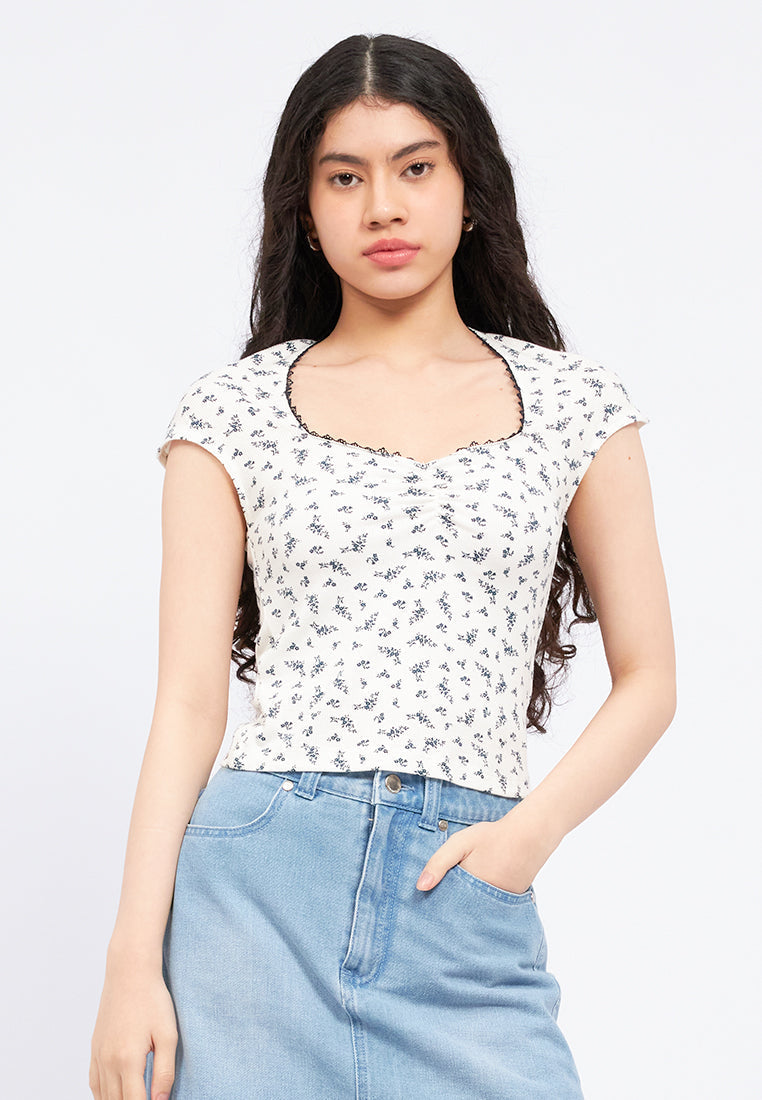 Ruched Detail Short Sleeve Rib Top