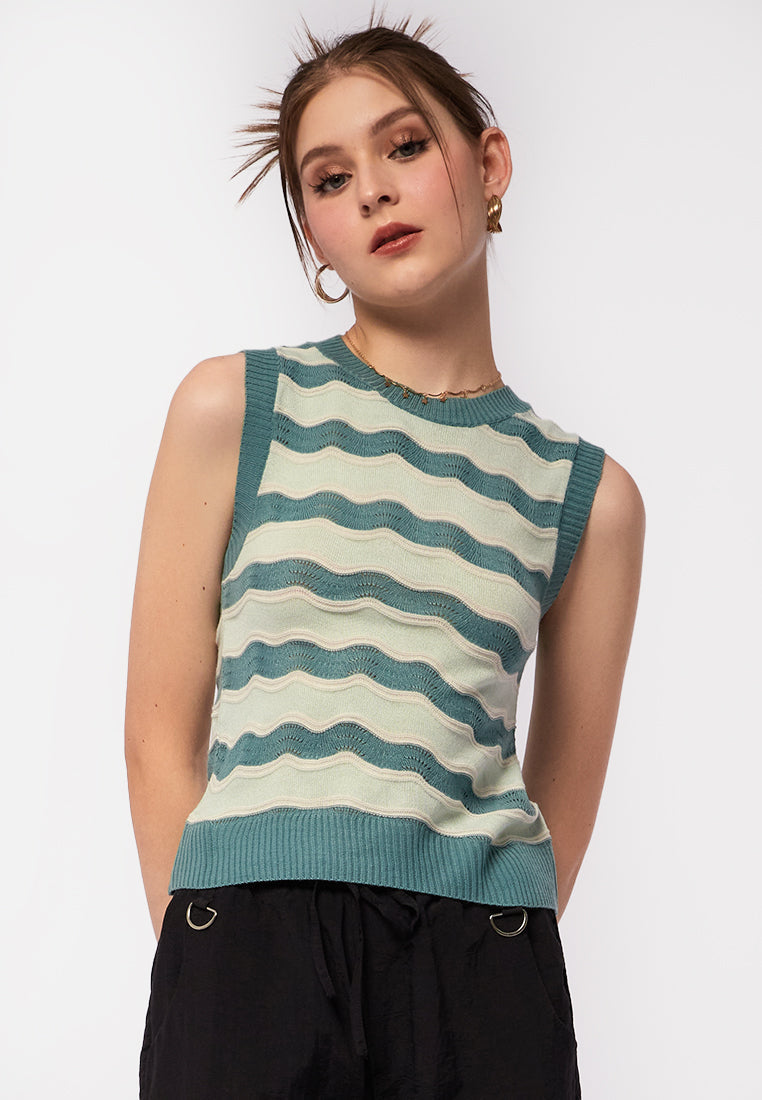 Round Neck Sleeveless Knit Top