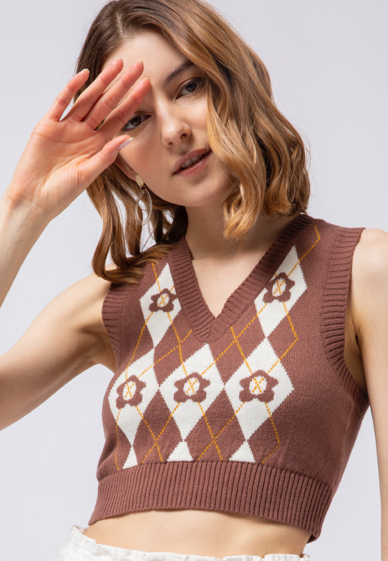 Argyle Patterned Crop Vest