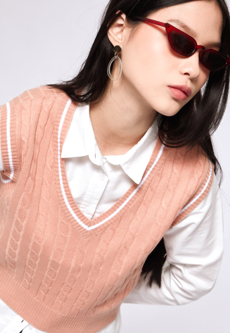 V-neck Fitted Knit Vest
