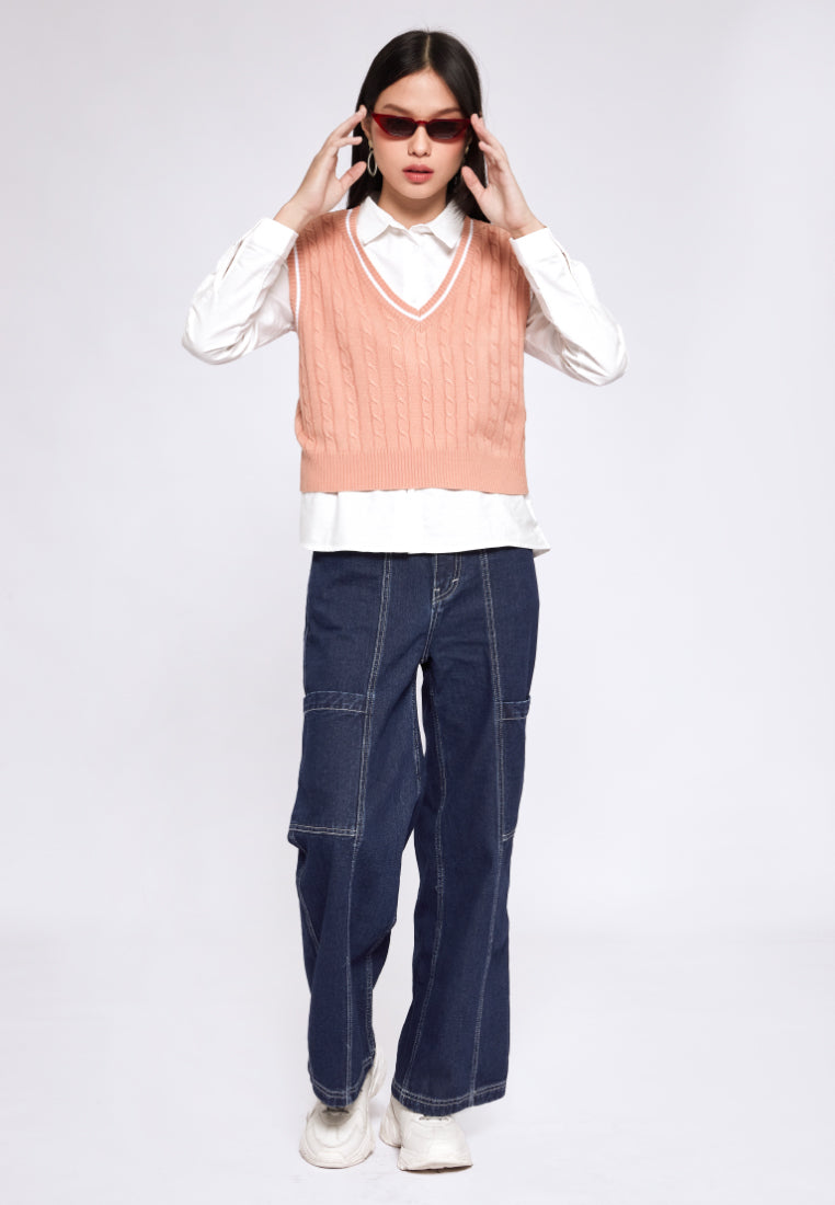 V-neck Fitted Knit Vest