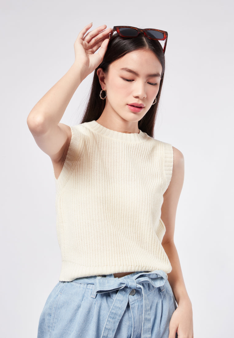 Basic Fitted Crop Vest