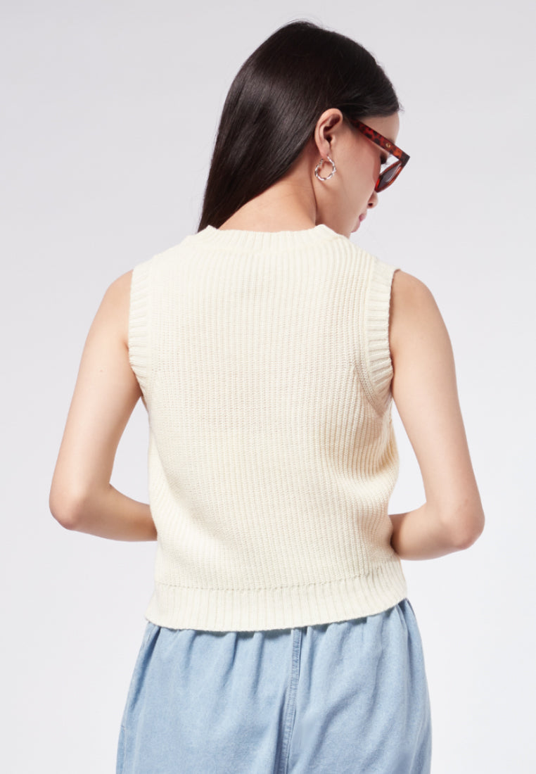Basic Fitted Crop Vest