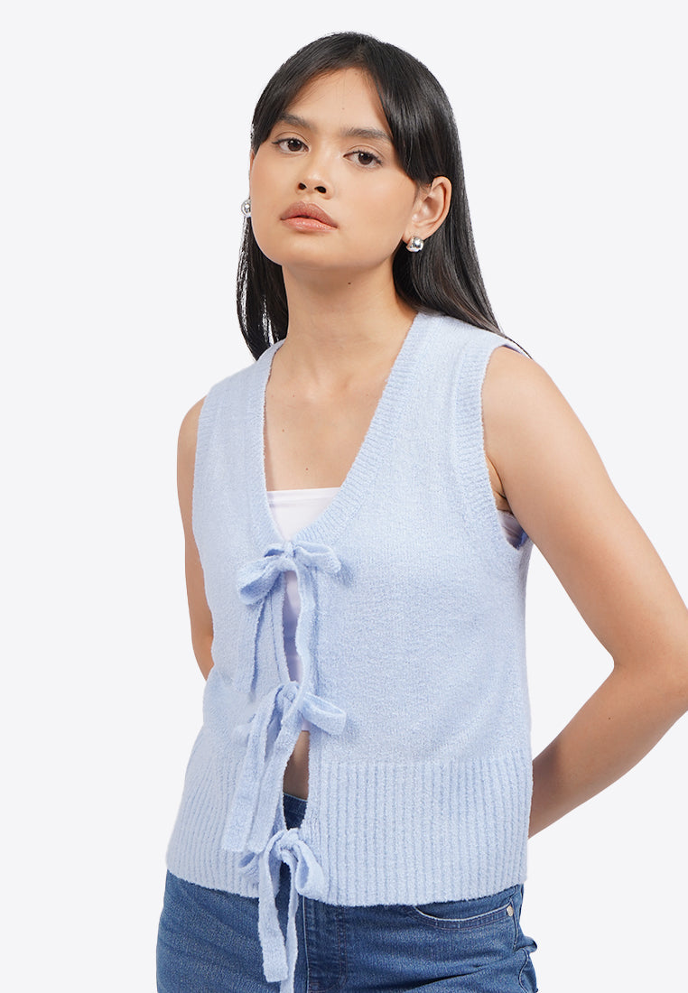 Tied Details Sleeveless Knit Top