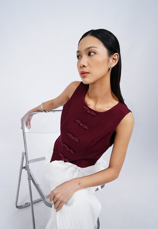 Fitted Round Neck Waistcoat
