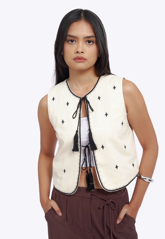 Embroidered Round Neck Vest