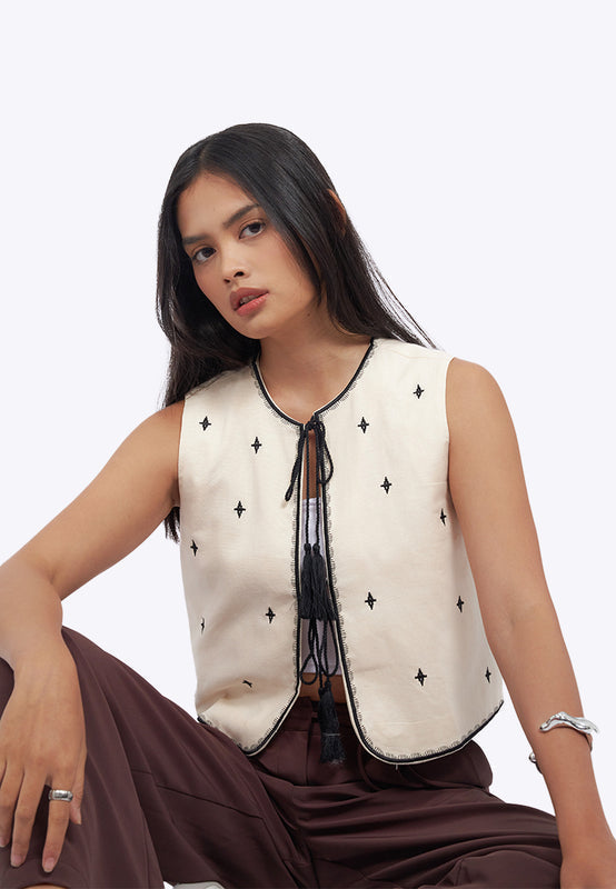 Embroidered Round Neck Vest