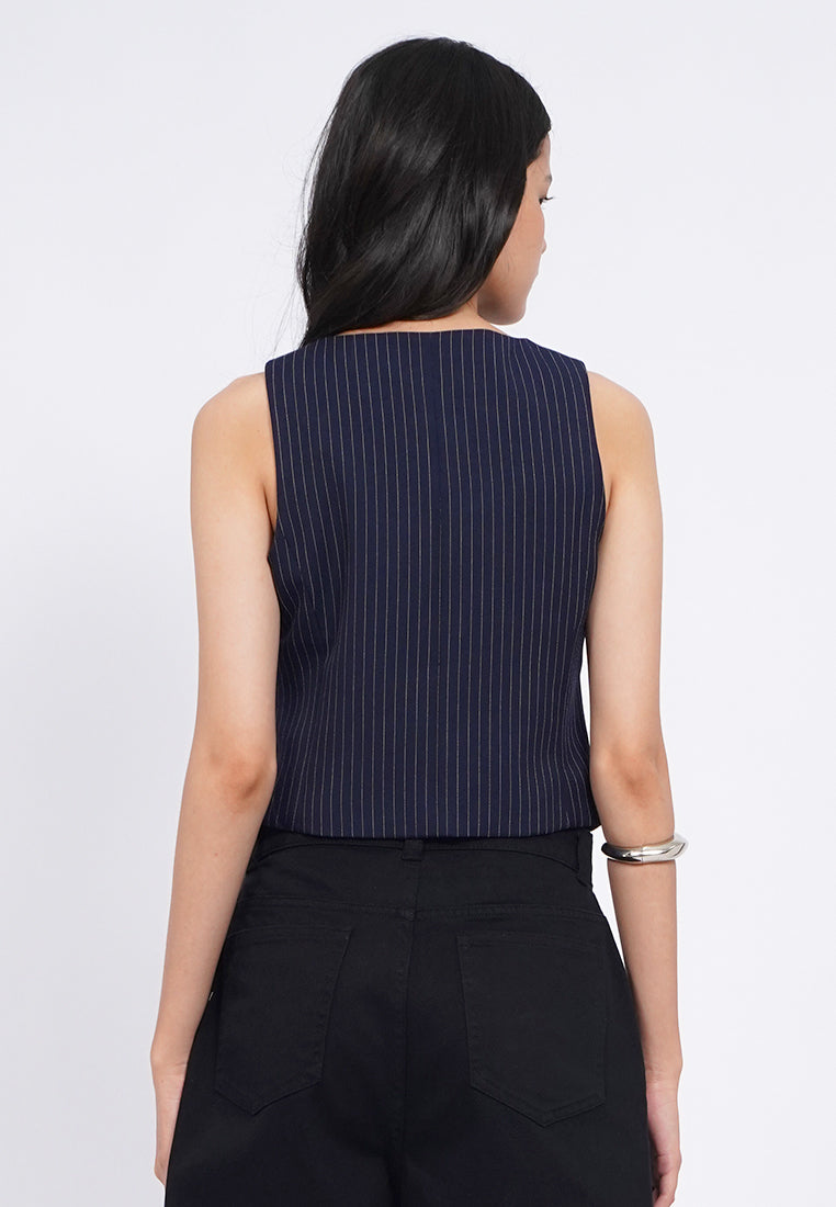 Round Neck Fitted Vest