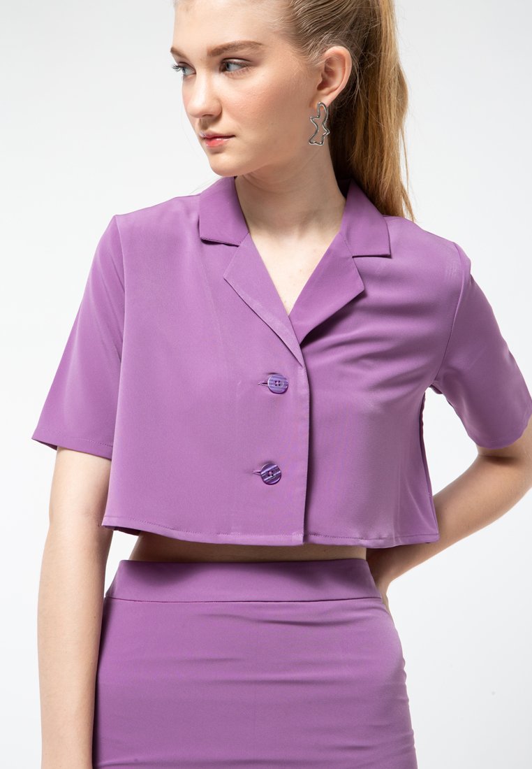 Crop Shirt