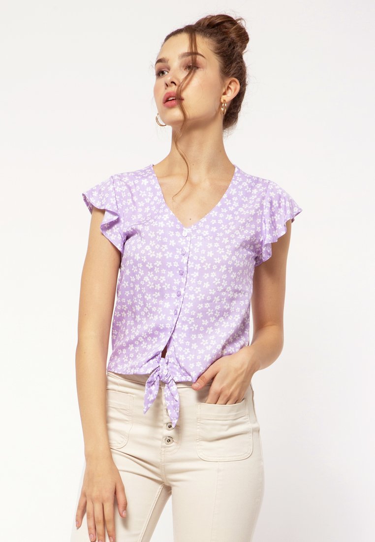 Knotted Ruffle Sleeve Blouse