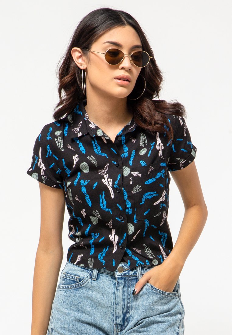Back Detail Crop Shirt