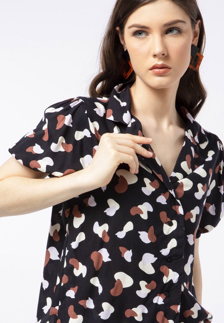 Voluminous Short Sleeve Shirt