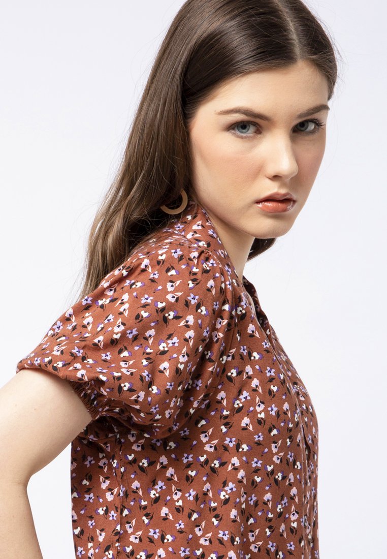 Voluminous Short Sleeve Shirt