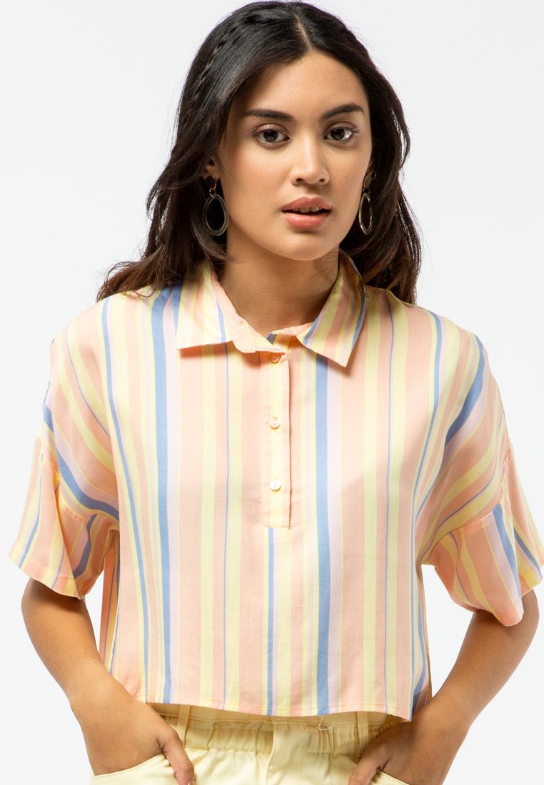 Short Sleeve Shirt with Polo Collar