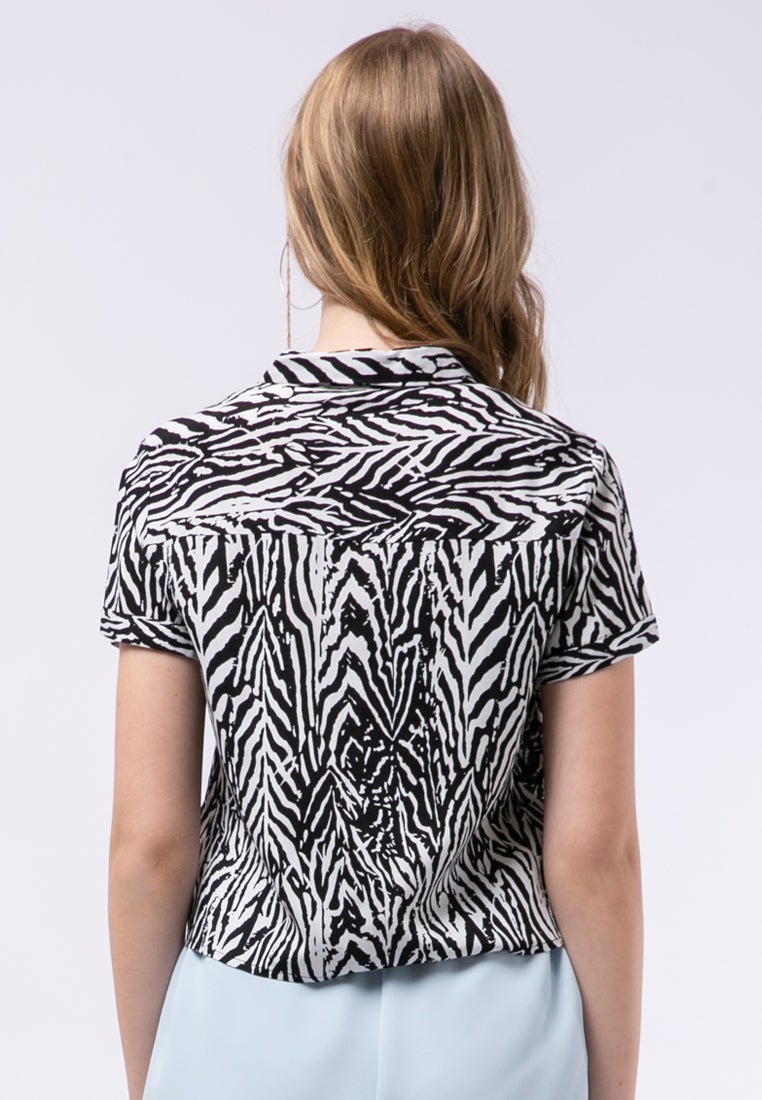 Short Sleeve Printed Crop Shirt