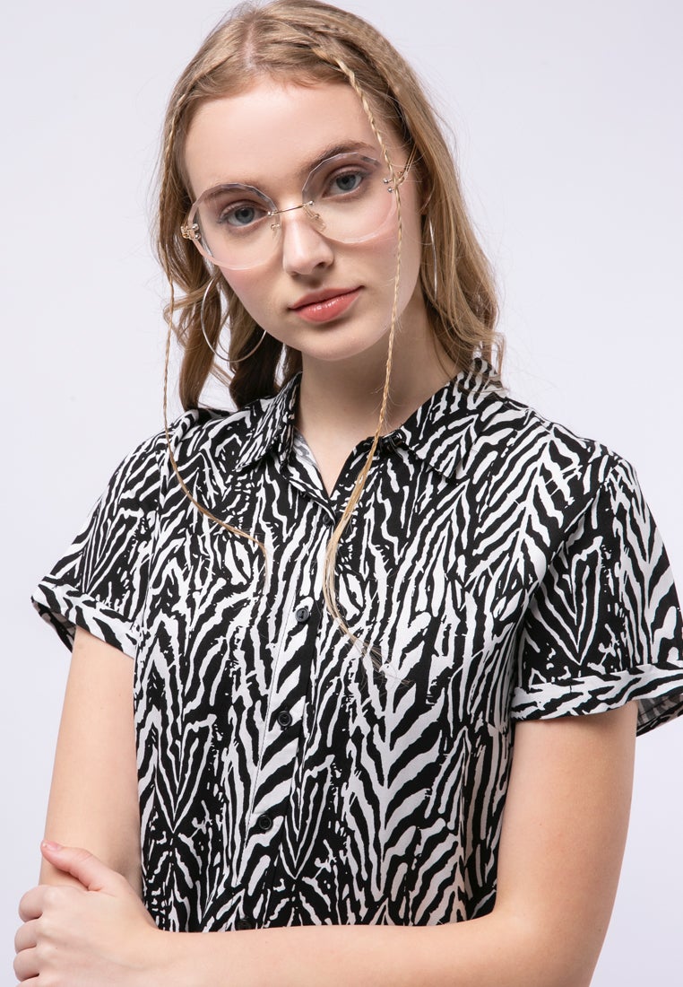 Short Sleeve Printed Crop Shirt