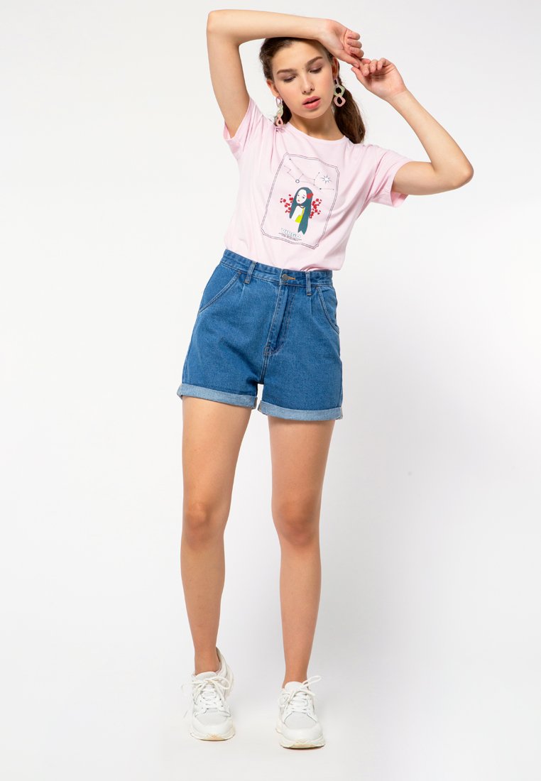 Mom Fit Denim Short