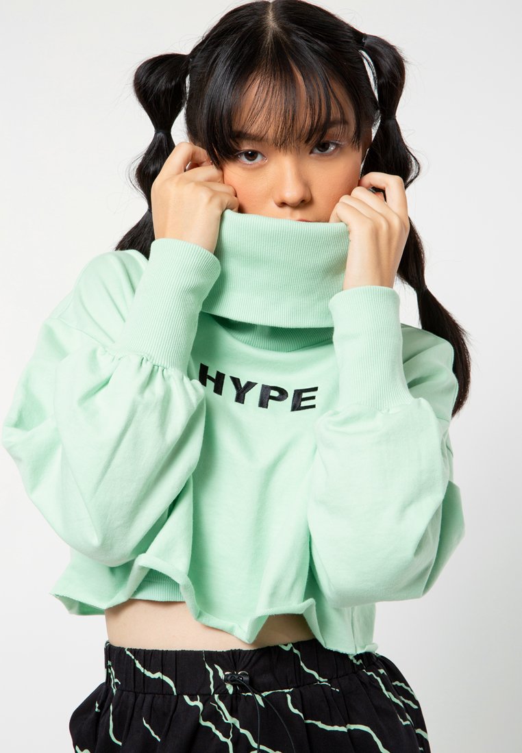 High Neck Sweatshirt