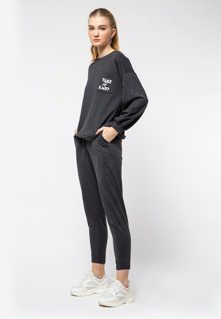 Sweatshirt with Front pocket