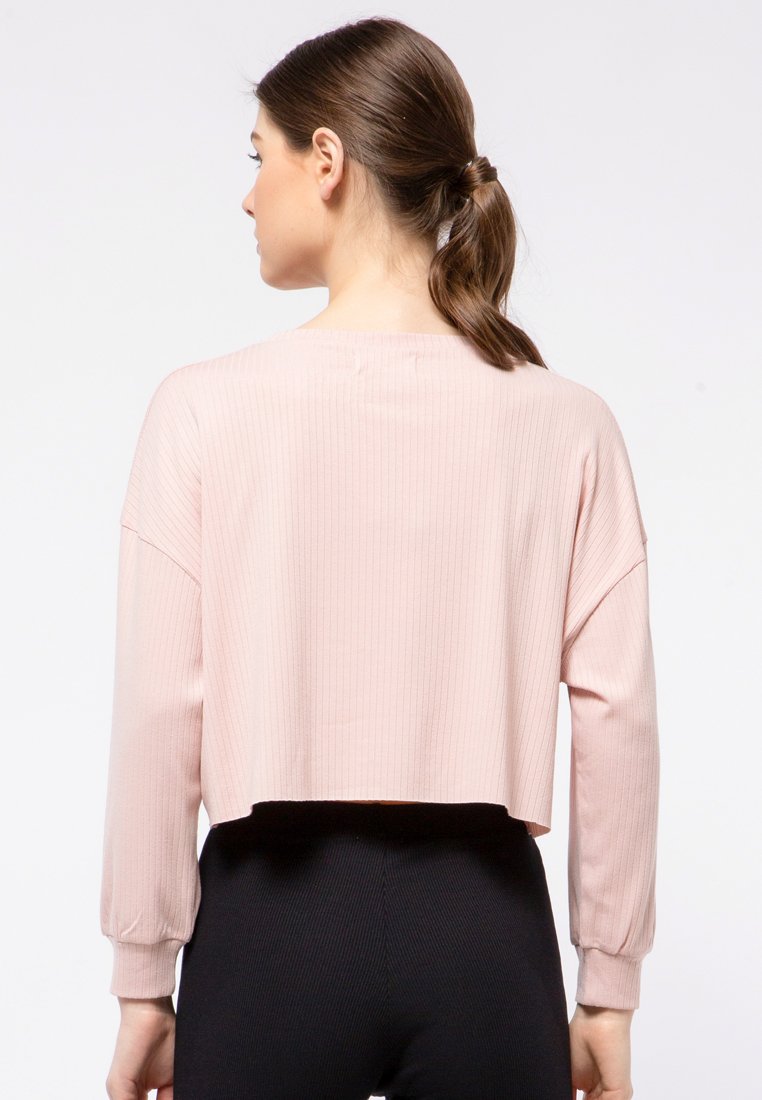 Loose Crop Top