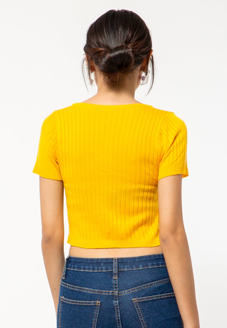 Short Sleeve Sweater with Button