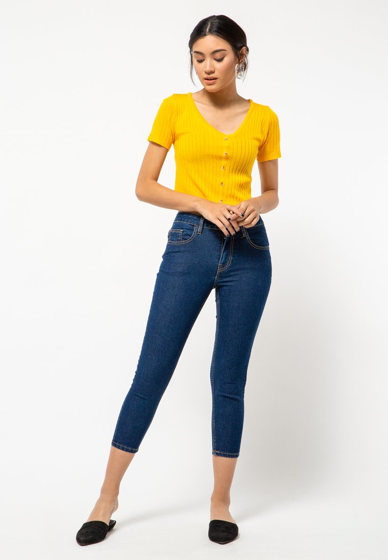 Short Sleeve Sweater with Button
