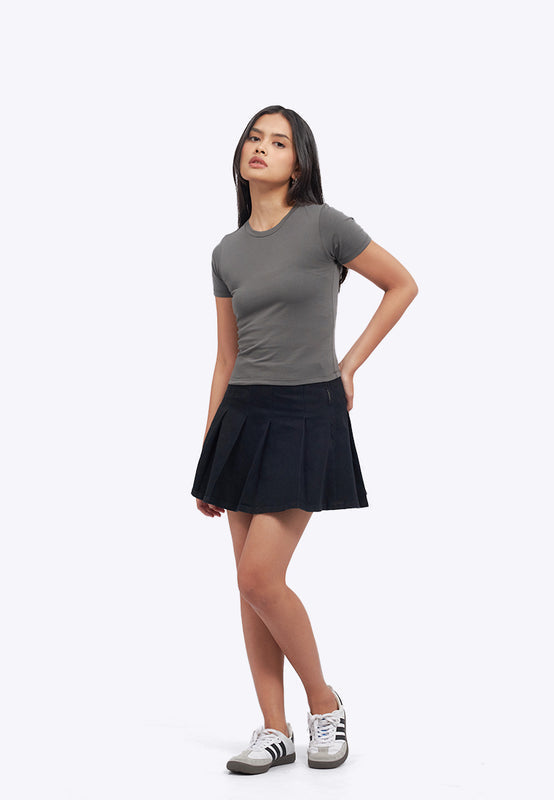 Short Sleeve Basic Fitted T-Shirt