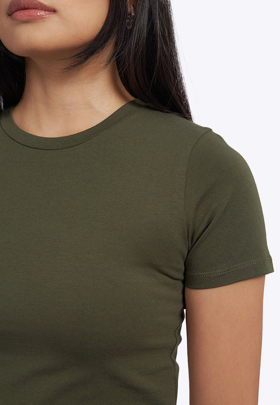 Basic Short Sleeves Fitted T-Shirt