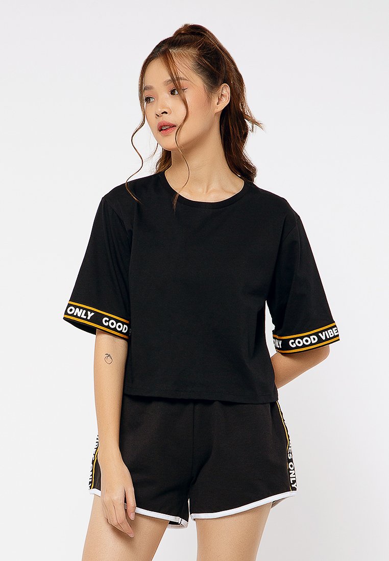 Basic Short Sleeves