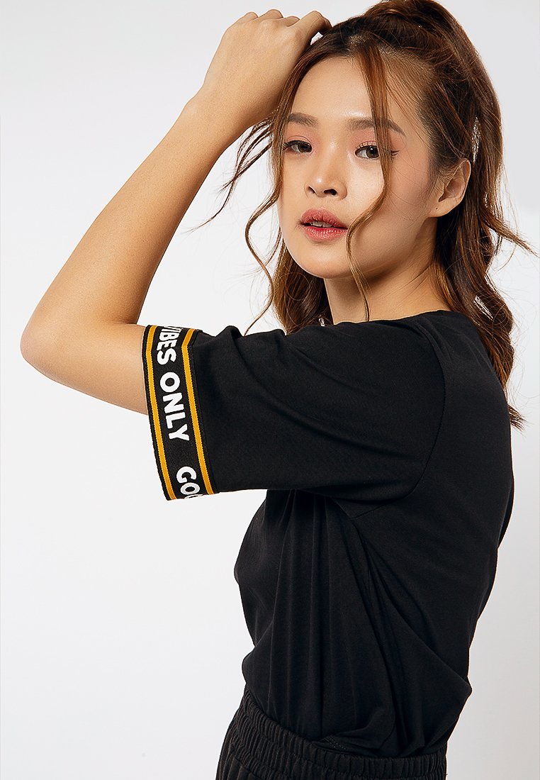 Basic Short Sleeves