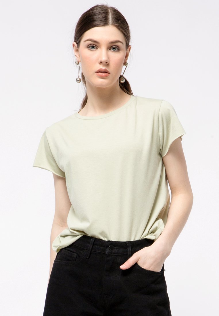 Loose Short Sleeve T-shirt