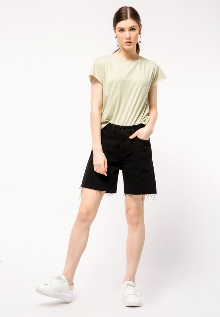 Loose Short Sleeve T-shirt