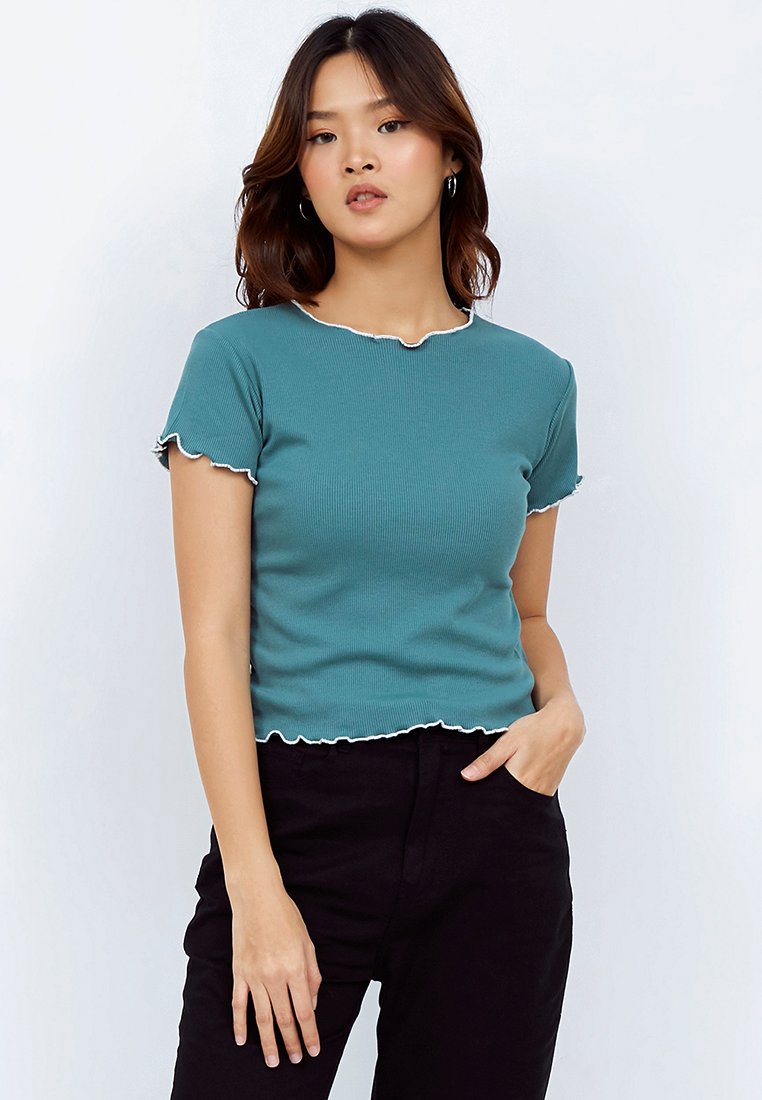 Short Sleeve Contrast T-shirt