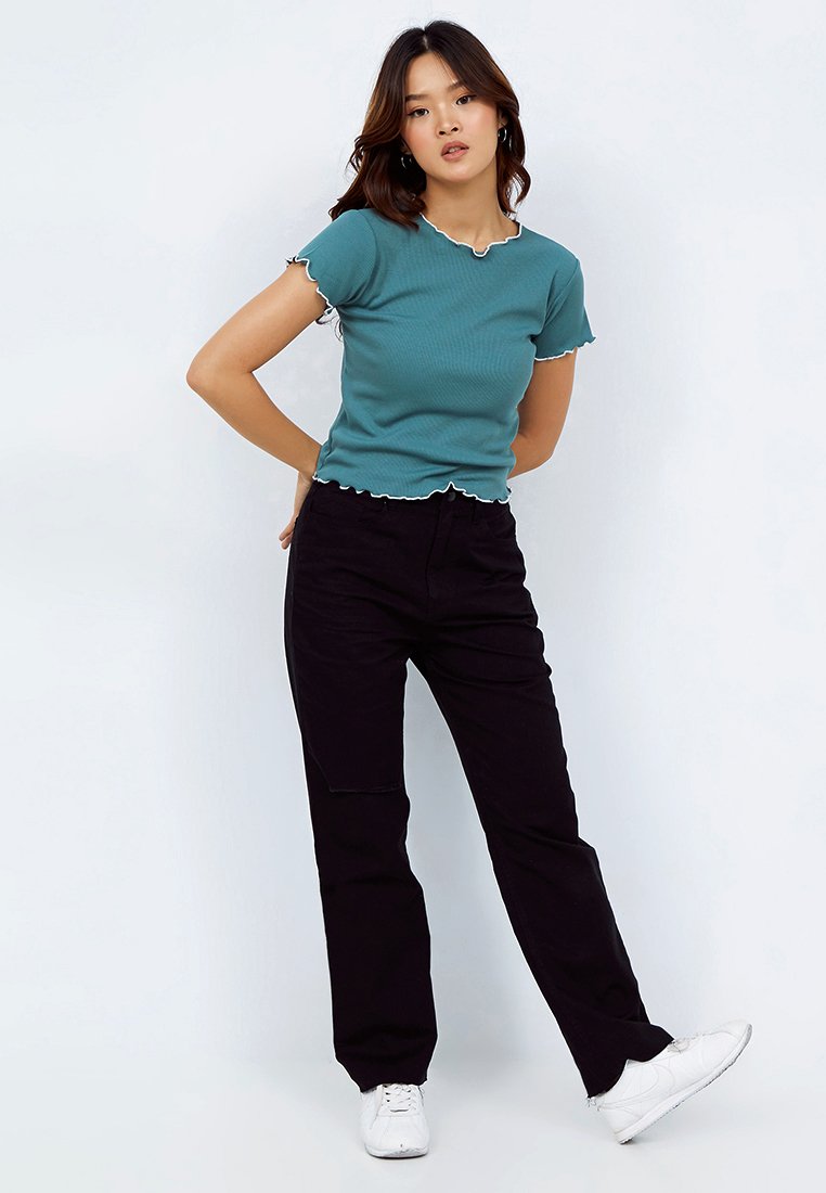 Short Sleeve Contrast T-shirt