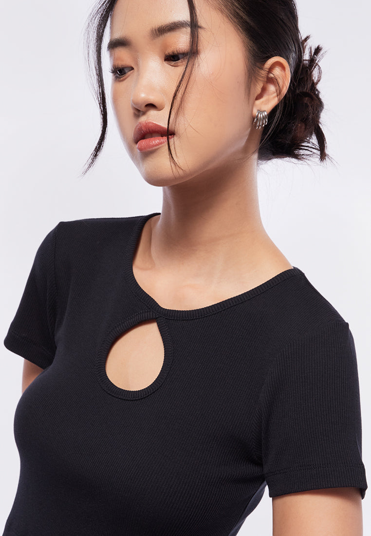 Keyhole Short Sleeve Crop Top